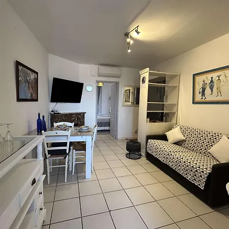 En Centre Avec Clim - 3 Pers. - Fr-1-226a-220 Saint-Raphael (Var)